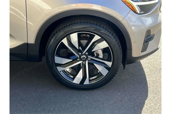 $35000 : Volvo XC40 2023 AWD B5 Ultim image 6