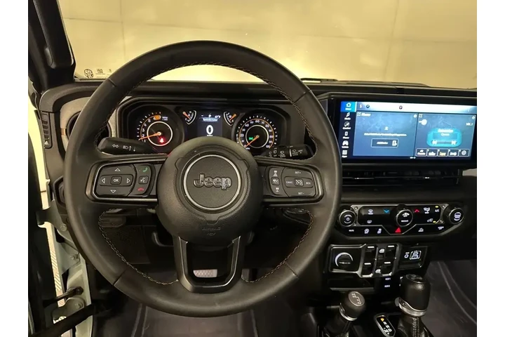 $33500 : Jeep Wrangler 2024 4x4 Sport image 5