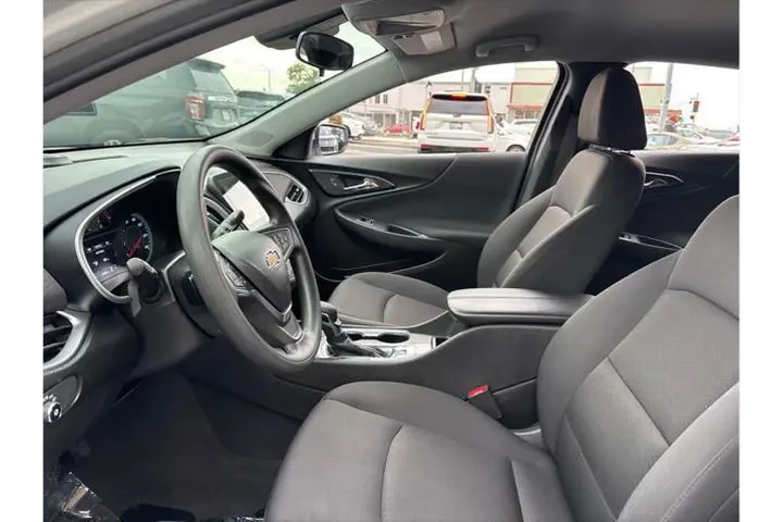 $18498 : Chevrolet Malibu 2023 LT 4dr image 10