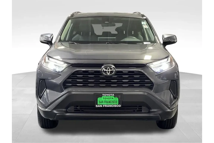 $31990 : 2023 RAV4 XLE image 8