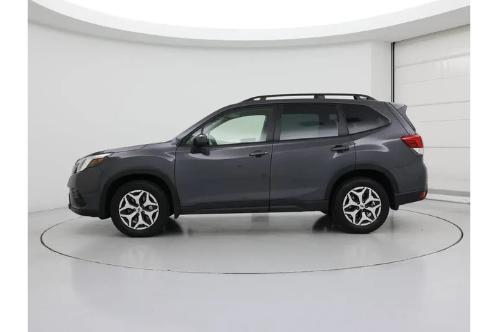 $28998 : Subaru Forester 2023 AWD Pre image 3