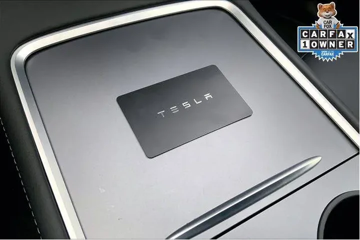 $39995 : Tesla Model Y 2023 AWD Perfo image 10