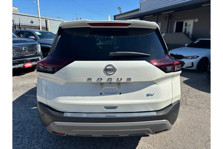 2023 Rogue SUV image 5