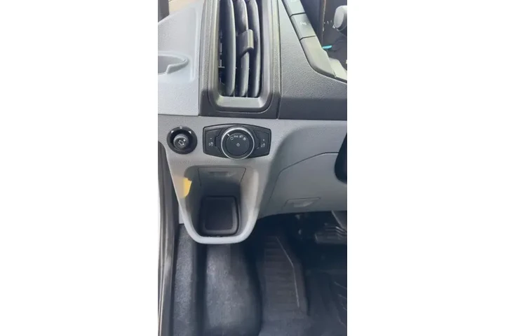 $27998 : Ford Transit 2017 350 XL 3dr image 9