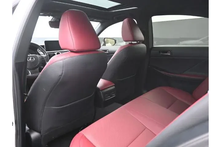 $29591 : Lexus IS 300 2021 4dr Sedan image 2