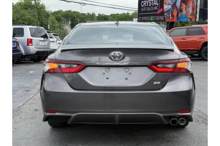 $20995 : 2021 Camry SE image 8