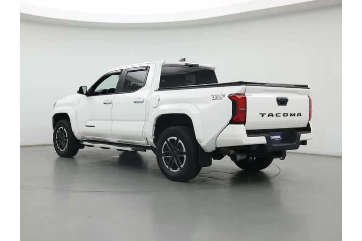$39998 : Toyota Tacoma 2024 4x2 TRD S image 2