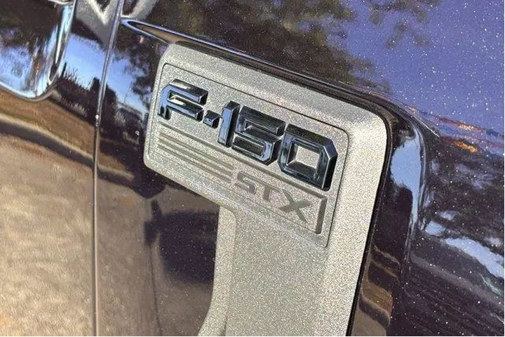 $28977 : Ford F-150 2023 4x2 XL 4dr S image 5