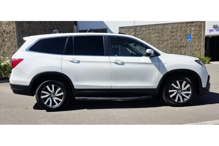 $19450 : 2019 Pilot EX-L image 7