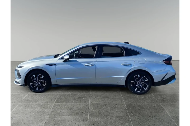 $26441 : Hyundai SONATA 2024 image 2