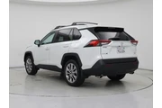 $37998 : Toyota RAV4 2023 AWD XLE Pre thumbnail
