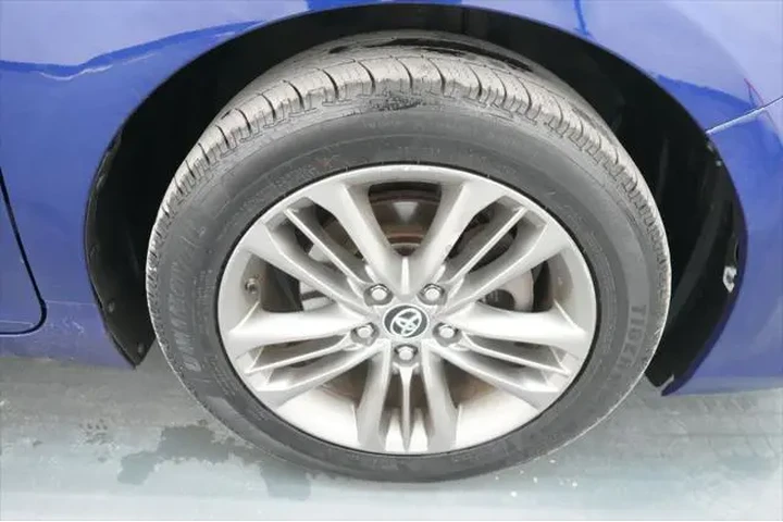 $7951 : Toyota Camry 2015 SE 4dr Sed image 9