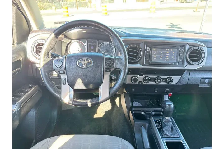 $27495 : 2016 Tacoma SR5 V6 image 7