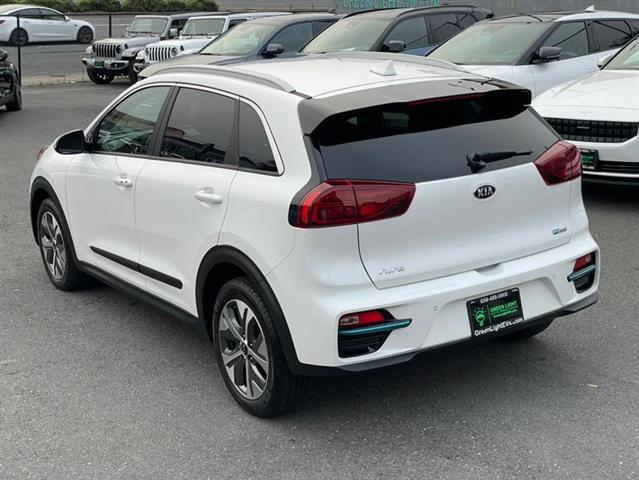 $22800 : Used 2021 Niro EV EX Premium image 7