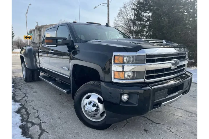 $42991 : 2018 Silverado 3500HD High Co image 1