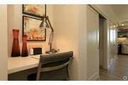 $2500 : MODERN  1 BEDROOM APARTMENT thumbnail