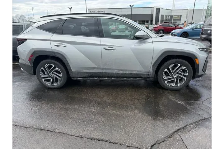 $33866 : Hyundai TUCSON 2025 AWD Limi image 3