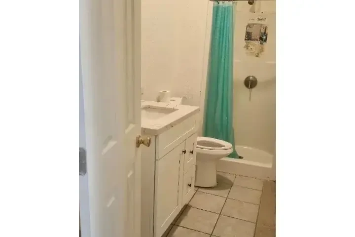 $1450 : APARTAMENTO DE RENTA image 4