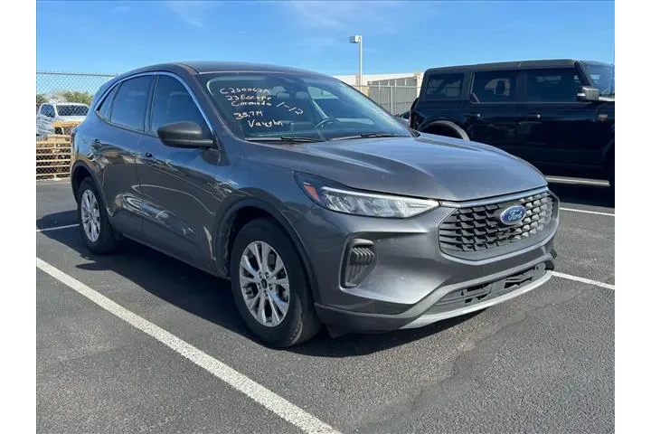 $21987 : Ford Escape 2023 Active 4dr image 1