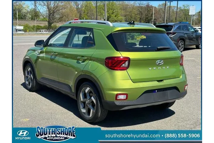 $16300 : Hyundai VENUE 2022 SEL 4dr C image 8