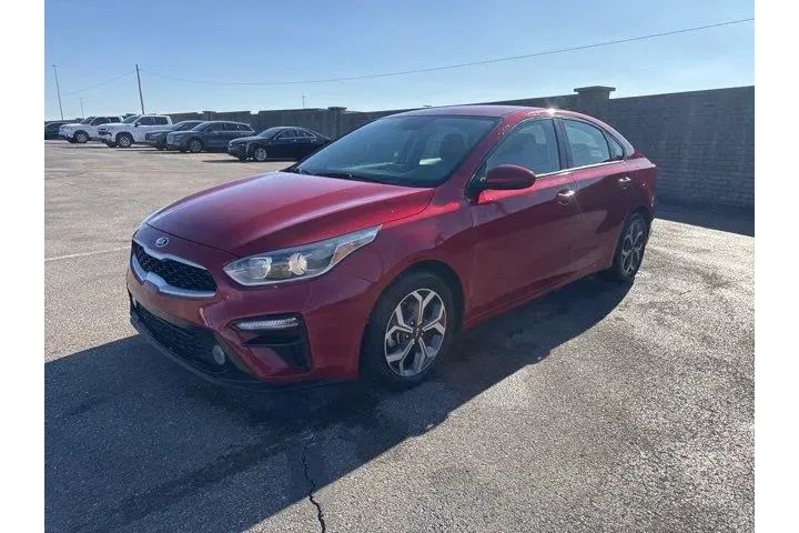 $13982 : Kia Forte 2021 LXS 4dr Sedan image 3
