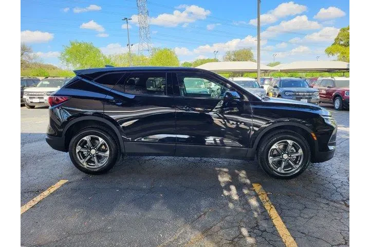 $24200 : Chevrolet Blazer 2025 LT 4dr image 2