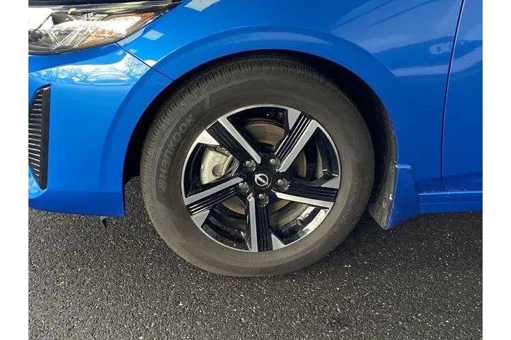 $16647 : Nissan Sentra 2025 SV 4dr Se image 9