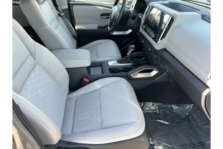 $31995 : Nissan Frontier 2025 4x2 PRO image 9