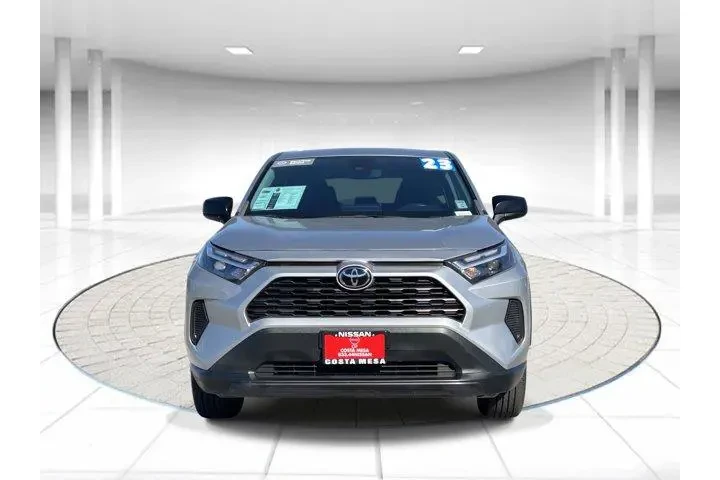 $22830 : Toyota RAV4 2023 LE 4dr SUV image 6