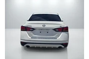 $23999 : Nissan Altima 2023 2.5 SL 4d thumbnail
