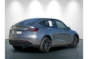 $39998 : Tesla Model Y 2024 AWD Long thumbnail