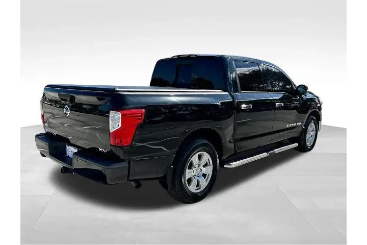 $19778 : Nissan Titan 2018 4x2 S 4dr image 7