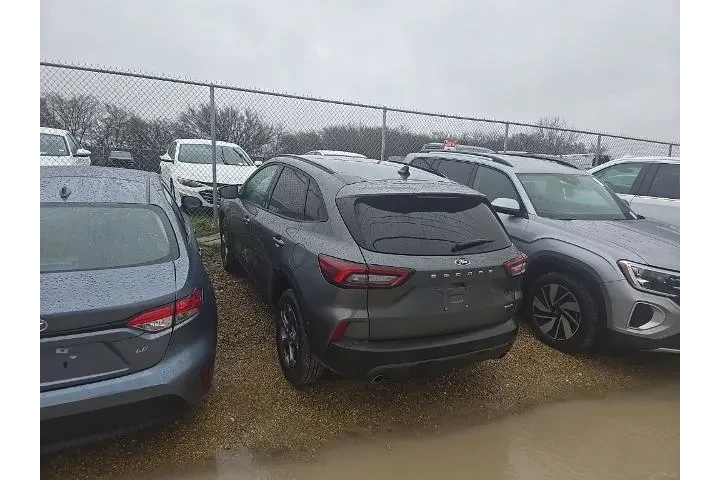$24609 : Ford Escape 2025 AWD ST-Line image 4