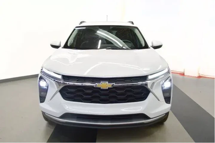 $21694 : Chevrolet Trax 2025 LT 4dr C image 3