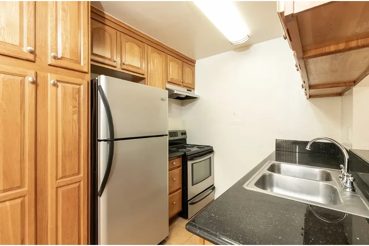 $1100 : Tu nuevo hogar en Los Ángeles image 4