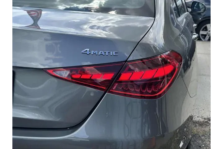 $31999 : Mercedes-Benz C-Class 2022 A image 10