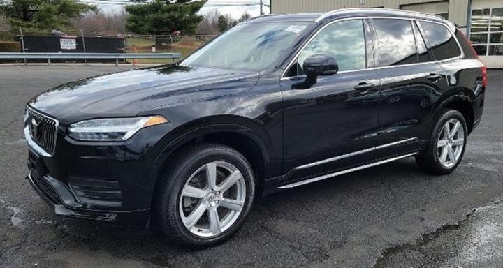 $39834 : PRE-OWNED 2021 VOLVO XC90 T6 image 1