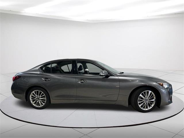 $24750 : Pre-Owned 2021 Q50 3.0t LUXE image 2