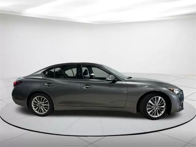 $24750 : Pre-Owned 2021 Q50 3.0t LUXE image 2