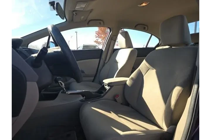 $6500 : Honda Civic 2012 LX 4dr Seda image 9