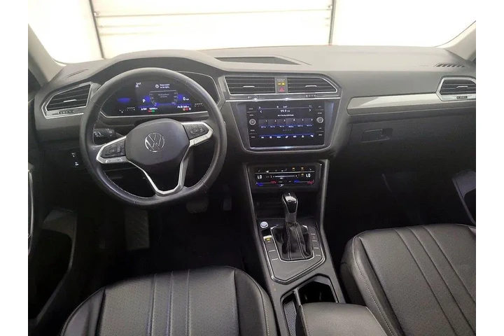 $20998 : Volkswagen Tiguan 2022 SE 4d image 9