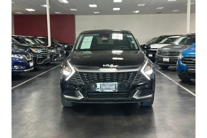 $21983 : Kia Sportage 2023 LX 4dr SUV image 2