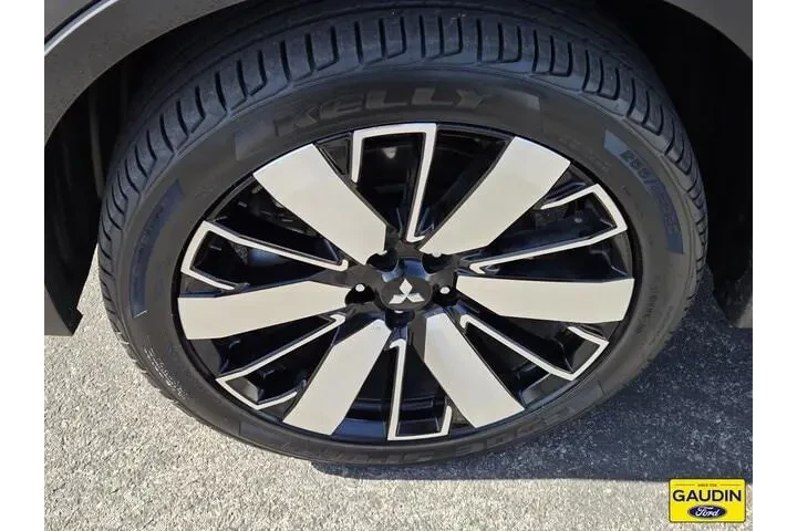 $31464 : Mitsubishi Outlander 2025 SE image 10