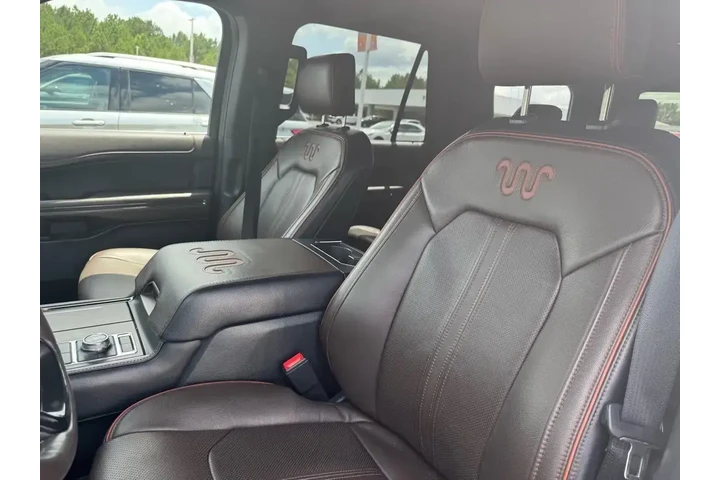 $32991 : Ford Expedition 2021 4x4 Kin image 6