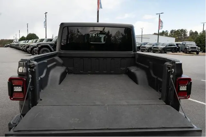 $39999 : Jeep Gladiator 2023 4x4 Moja image 9