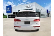 $19778 : Audi Q5 2019 AWD quattro Pre thumbnail