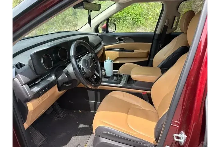 $25490 : Kia Carnival 2023 LX 4dr Min image 10