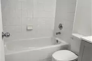 $2400 : Kendall first Floor For Rent thumbnail