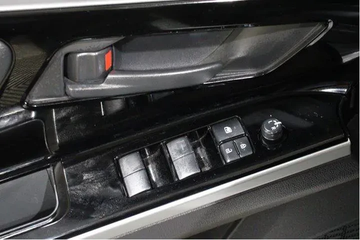 $26998 : Toyota bZ4X 2024 AWD XLE 4dr image 7