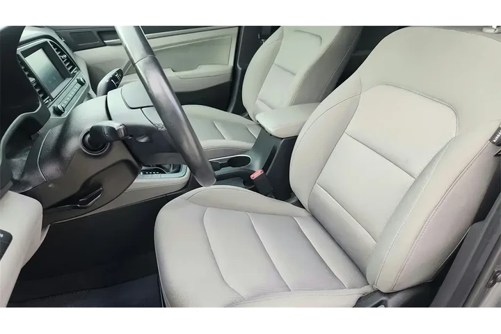 $11914 : Hyundai ELANTRA 2018 Value E image 10